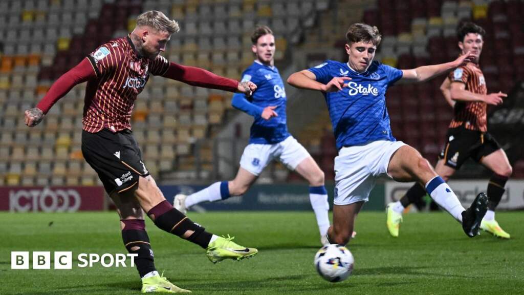 Vertu Trophy: Bradford City, Crewe Alexandra and Blackpool victorious in group games