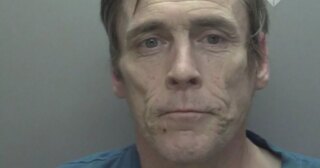 Serial shoplifter banned from three Hull shops after crime spree