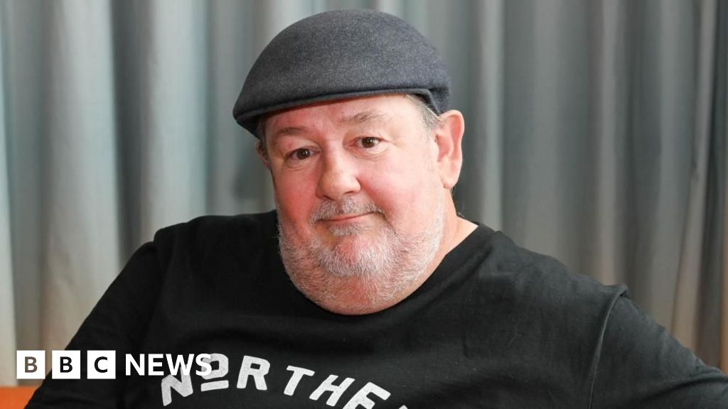 Johnny Vegas urges Bradford’s aspiring artists to get drawing