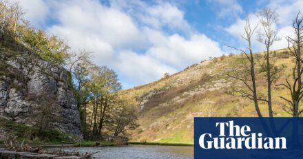 Exploring the home town of the artist Joseph Wright of Derby | Derbyshire holidays