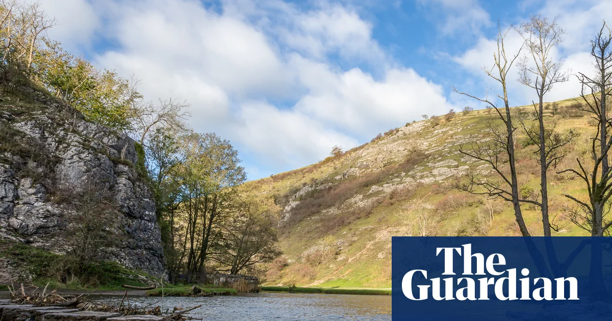 Exploring the home town of the artist Joseph Wright of Derby | Derbyshire holidays