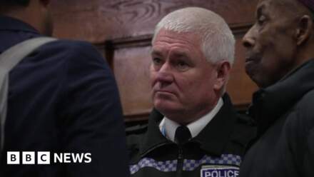 Police apologise to Leeds church after disrupting service
