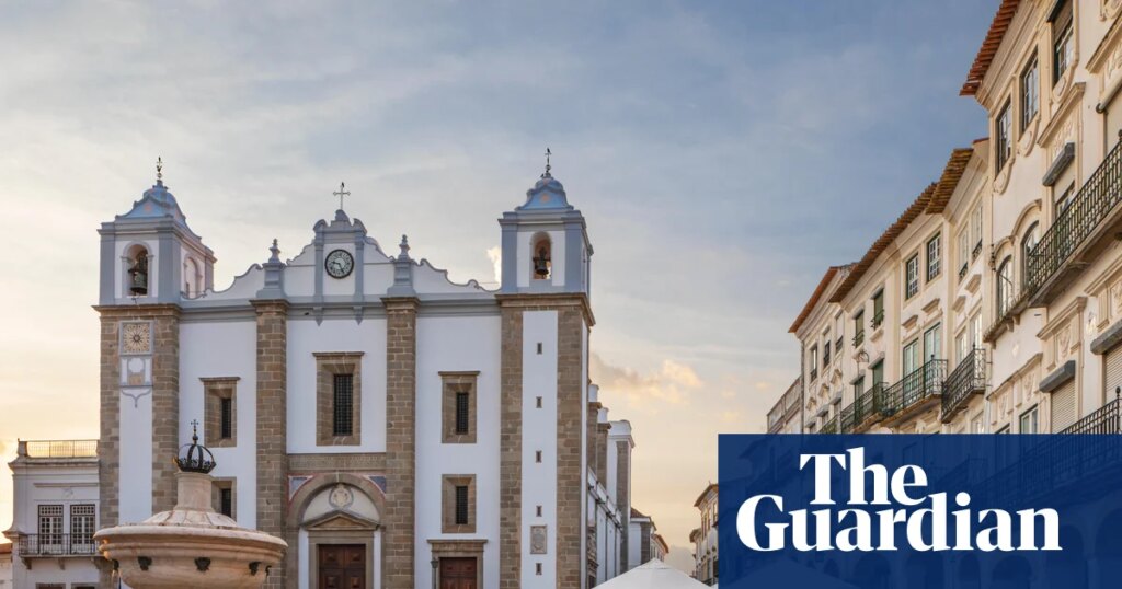 Autumn in Alentejo: ancient city sites and golden vineyards in Portugal | Alentejo holidays