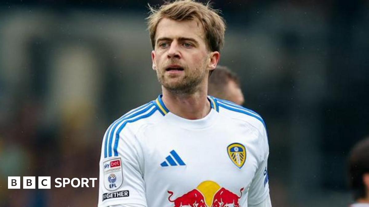 Patrick Bamford: Sheffield United sign former Leeds United striker on short-term deal