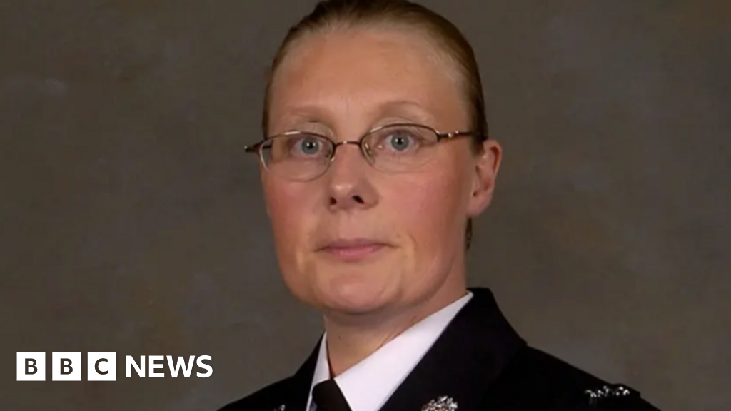Service to honour PC murdered on duty 20 years ago
