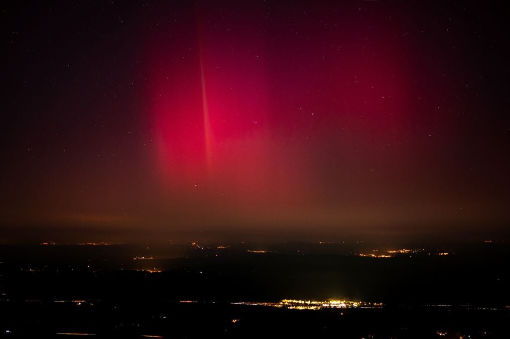Northern Lights to stun in UK skies tonight: Best time to see them – and what to expect from geomagnetic storm