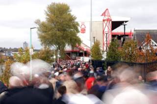 Leeds United fans join emotional tribute to train hero Stephen Crean at Nottingham Forest