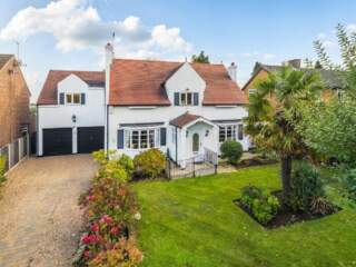 For sale in Wakefield: Inside a fabulous £700,000 family home, for sale in the heart of Sandal