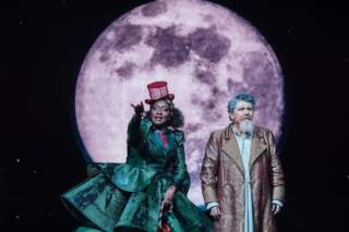 A Christmas Carol at Leeds Playhouse review: Festive family West Yorkshire theatre show warms hearts and feeds souls