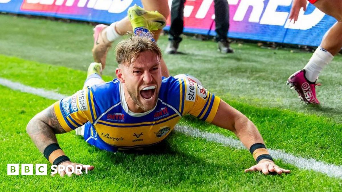 Chris Hankinson: Leeds Rhinos back signs new one-year deal