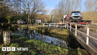 Police targeted before trying to save man in water in Saltaire
