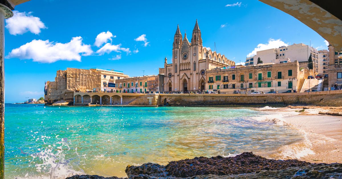 You can currently book Spain and Portugal holidays for less than £150pp in 2026