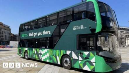 New West Yorkshire bus fleet criticised over single-door access