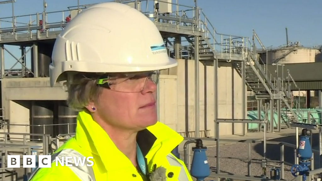 Yorkshire Water boss ‘mistaken’ to keep £1.3m payment secret