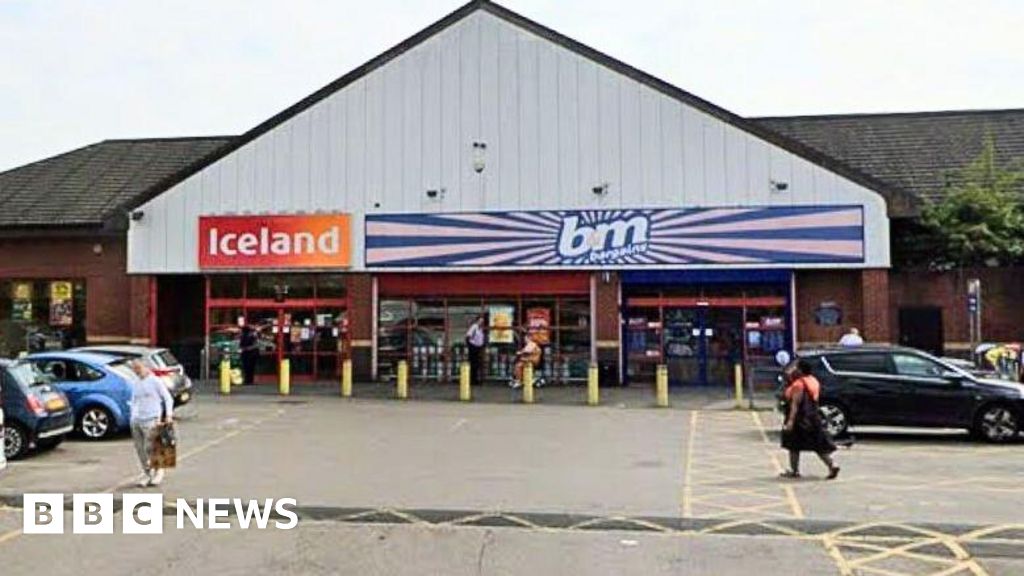 ‘Substantial’ stock stolen in Leeds Harehills B&M shop ram-raid