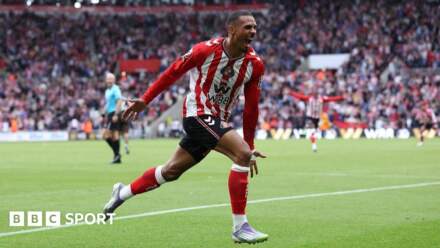Premier League: Match of the Day highlights, how to follow and listen on the BBC this weekend