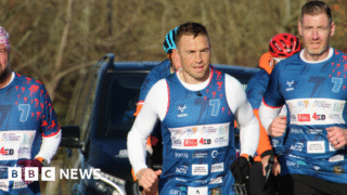 Kevin Sinfield brings 7:7 marathon challenge for MND to Suffolk