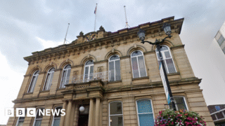 Council tax hike and job cuts in Kirklees budget plan