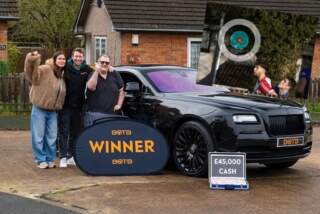 "Christmas has come early!" – shocked reaction of man who won a Rolls Royce