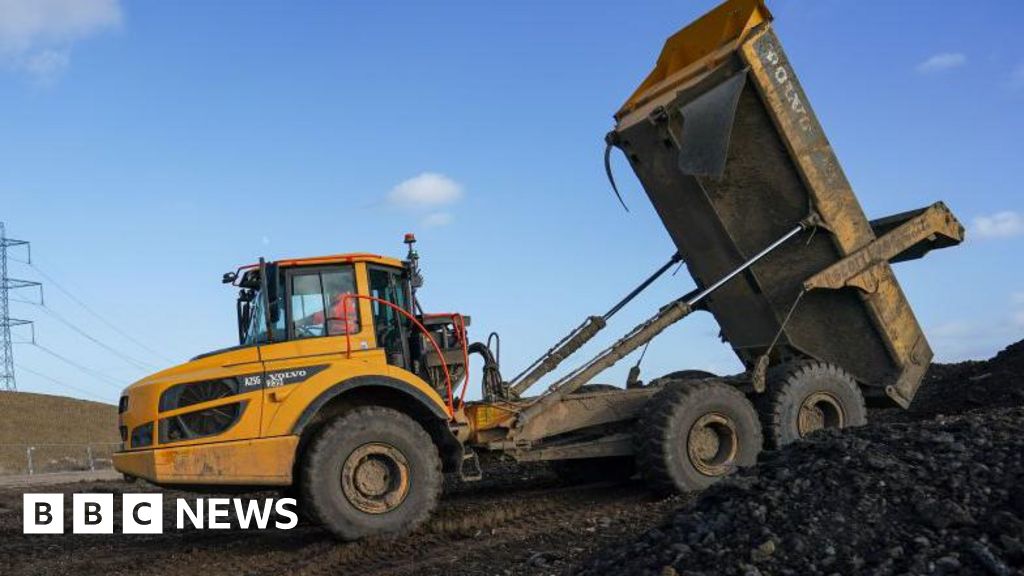 Redundancies as construction firm Warwick Ward goes into administration