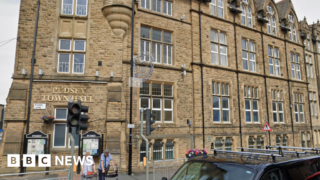Vacant Pudsey Town Hall to be sold despite backlash