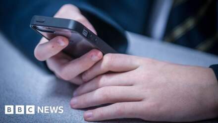 Doncaster school smartphone ban lets ‘children be children’