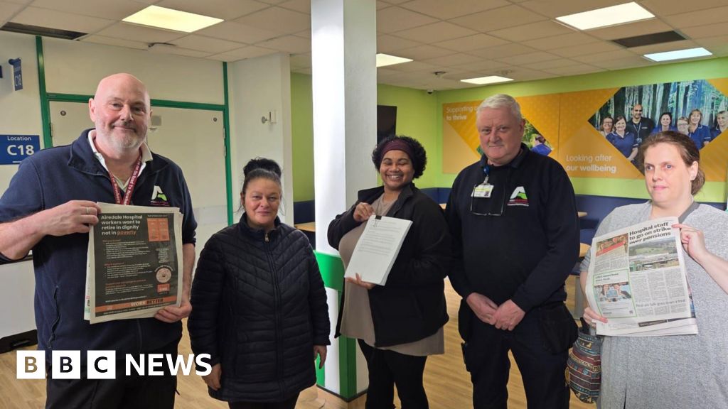 Petition handed in ahead of week-long Airedale General Hospital strike