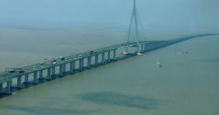 World’s longest bridge is over 100 miles long and takes two hours to cross