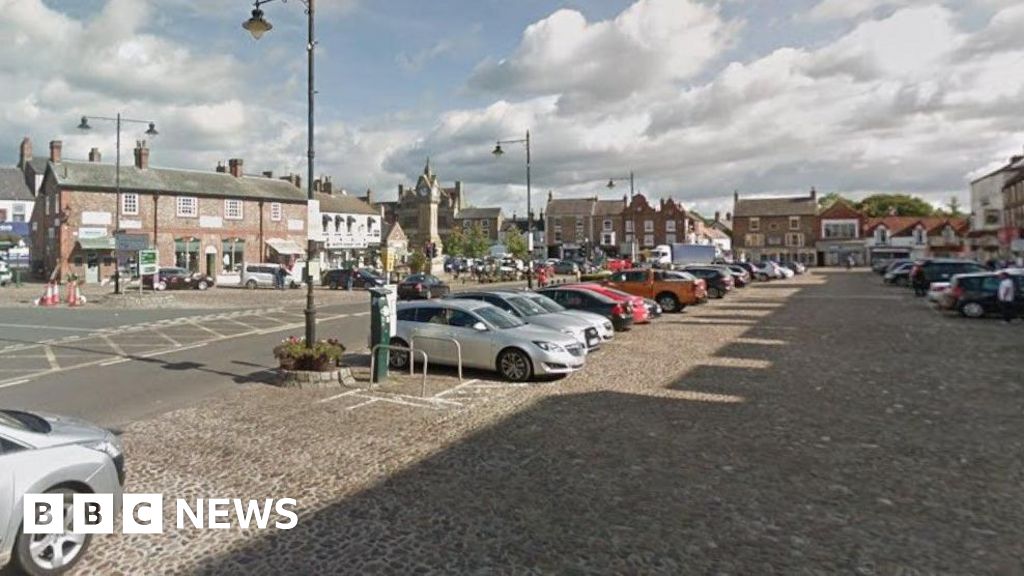 Thirsk delivery driver’s car stolen while collecting food