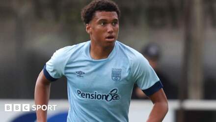 Harrogate Town sign defenders Chanse Headman and Cathal Heffernan