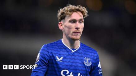 James Garner: Everton midfielder signs new four-and-a-half-year contract
