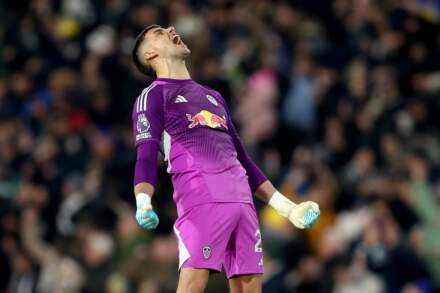 Exclusive: Ex-Leeds United goalkeeper's verdict on Lucas Perri vs Karl Darlow debate & Illan Meslier exile