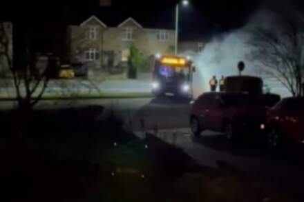 Moment bus gets stranded on grass verge in Sheffield with smoke billowing from exhaust