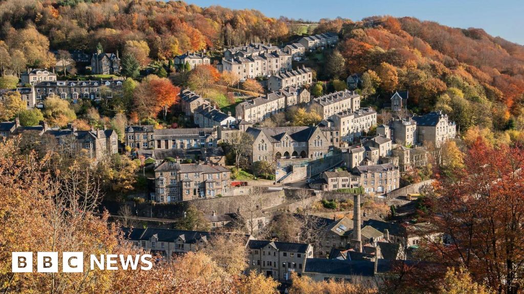 Cheaper off-peak parking plan in Calderdale’s Happy Valley town
