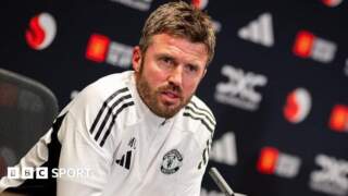 Manchester United: Michael Carrick says former players’ comments are ‘irrelevant’