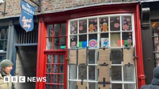 Sweets stolen from York city centre shop window display