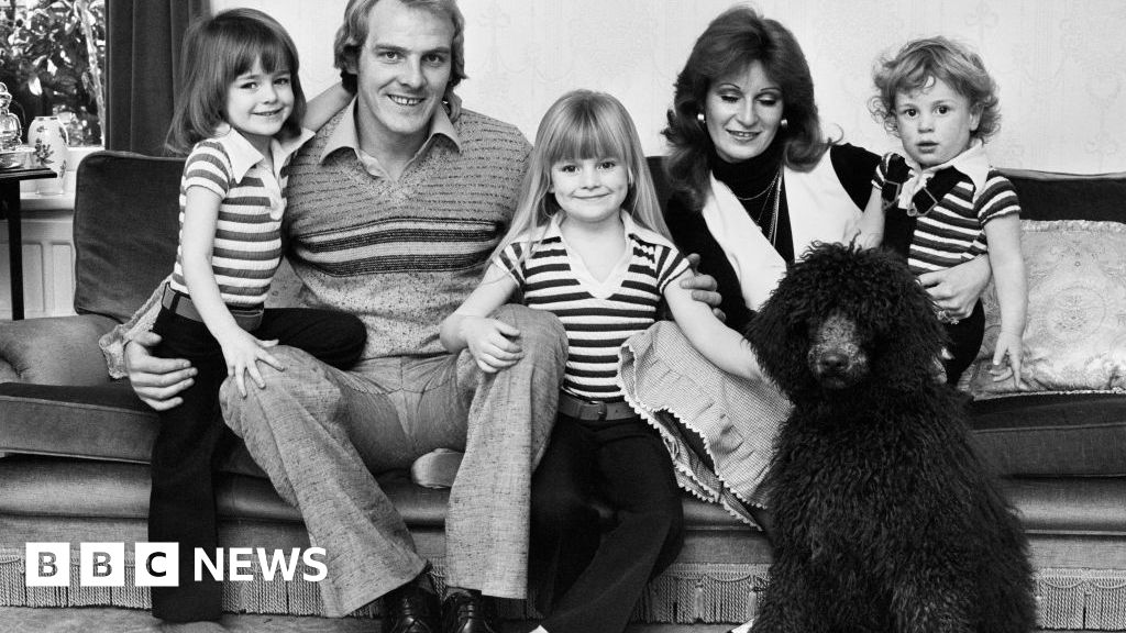 Gabby Logan pays tribute to Welsh legend Terry Yorath after death