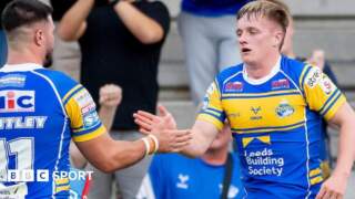 Alfie Edgell: Leeds Rhinos full-back extends contract
