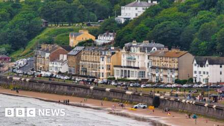 Double council tax on second homes to continue