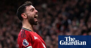 Fernandes keeps Carrick’s perfect Manchester United record intact after Romero red card | Premier League