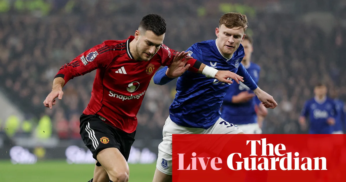 Everton v Manchester United: Premier League – live | Premier League