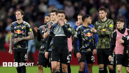 Premier League: How late goals continue to cost Leeds