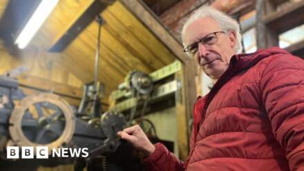 Roundhay congregation campaigns so church clock can tick again