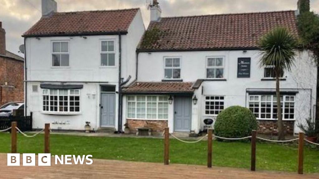Cafe plan for closed village pub