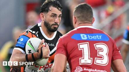 Jack Bird: Leeds Rhinos bring in experienced centre on two-year deal