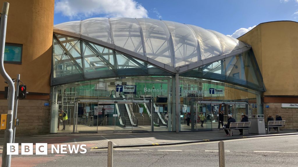 Free youth bus travel scheme hits a million journeys