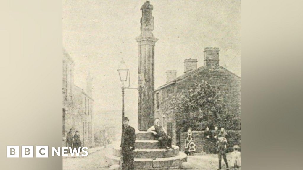 Plans to relocate 18th Century stone cross refused