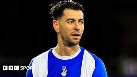 Bristol Rovers sign Joe Quigley, Tommy Leigh and Richie Smallwood