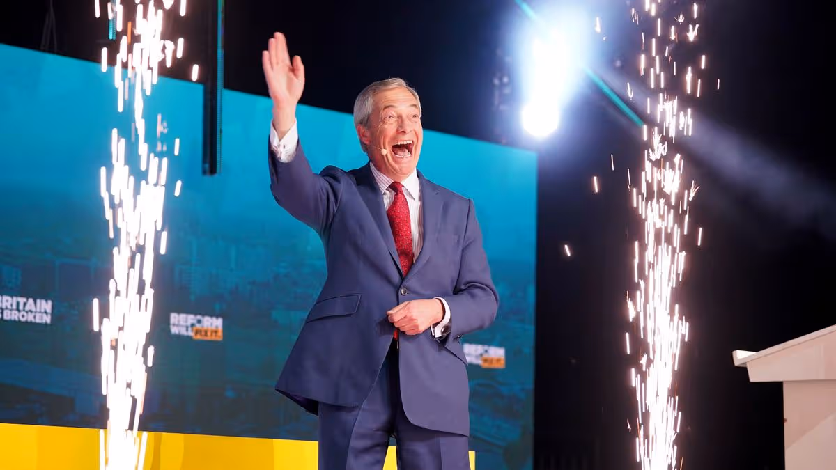 Nigel Farage kick-starts Reform’s Hull election campaign at Connexin Live ‘rally’
