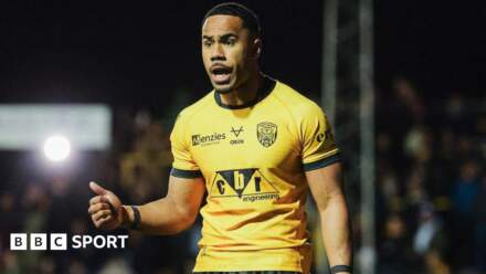 Super League: Castleford Tigers 40-28 Bradford Bulls – Qareqare scores hat-trick in Tigers win